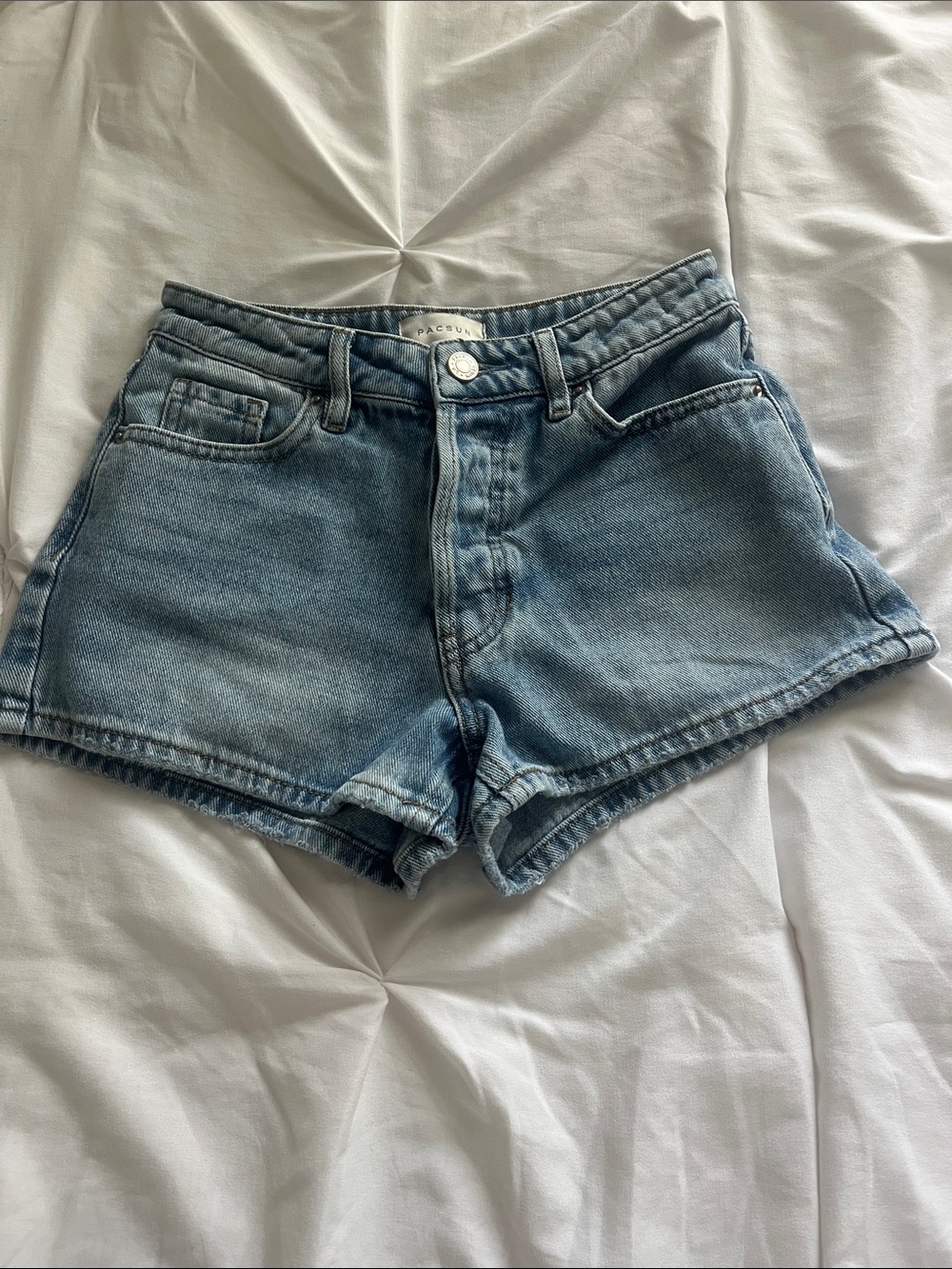 PacSun Washed Light Blue Denim High-Rise Shorts *size 23